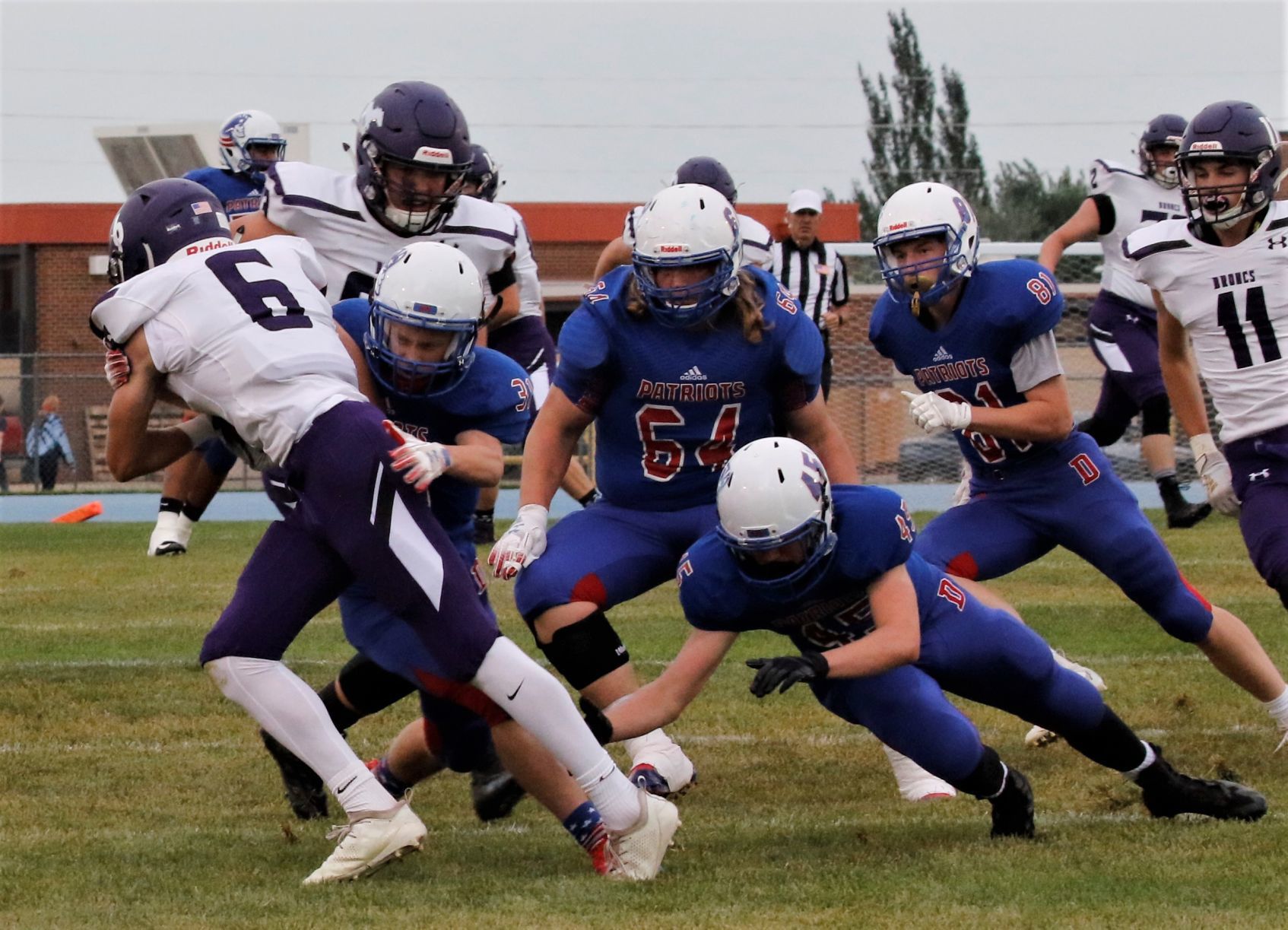 Douglas hosts Belle Fourche